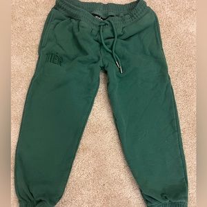 Tier NYC Green sweatpants. Size 7Y
